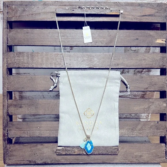Kendra Scott nwt Hailey energetic blue vivid dye aqua howlite charm necklace - Picture 3 of 7